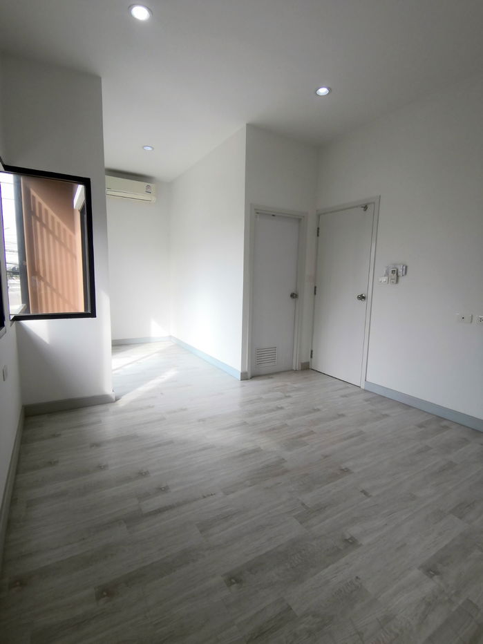 รูป 🟢For Rent🟢บ้านฟ้า ทาวน์นี่ ปิ่นเกล้า-สาย 5  ห้องสวย เฟอร์ครบ ได้ 📱ADD LINE @nathong97 (ตอบ ⚡ 24 Hr) P658 - รูปที่ 11/13