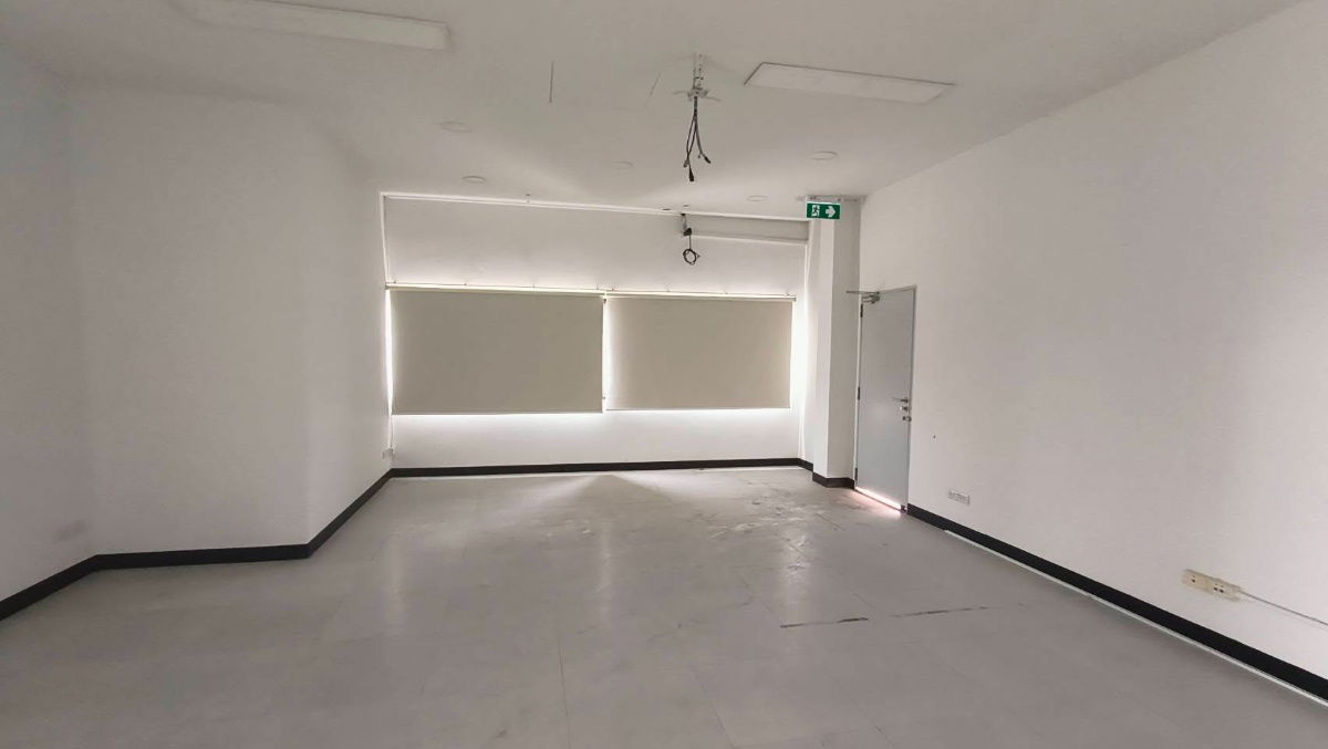 picture  For Rent: 3-Storey Showroom + Office with Stock Yard, on Vibhavadi Rangsit Road (Total Area: 1,270 sq.m.) Line: @nathong97 - 8/14