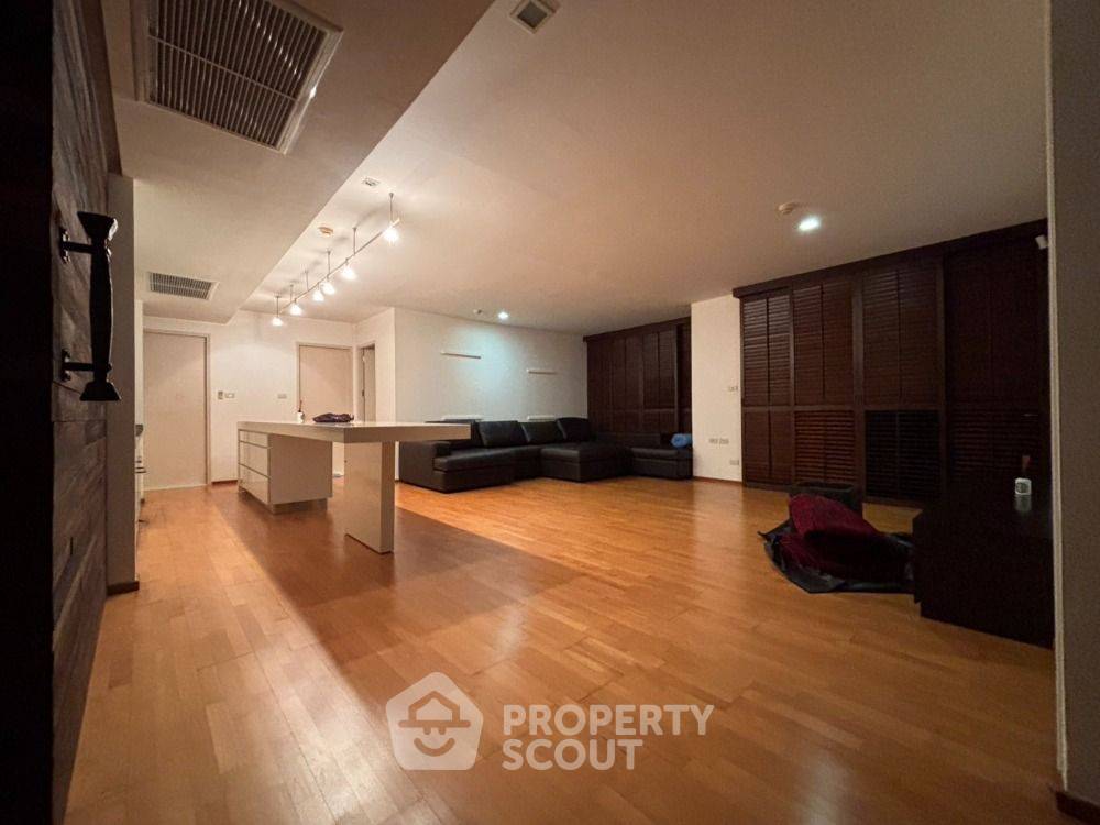picture 2-BR Condo at Issara @ 42 Sukhumvit Condominium near BTS Ekkamai (ID 2225546) - 36/40