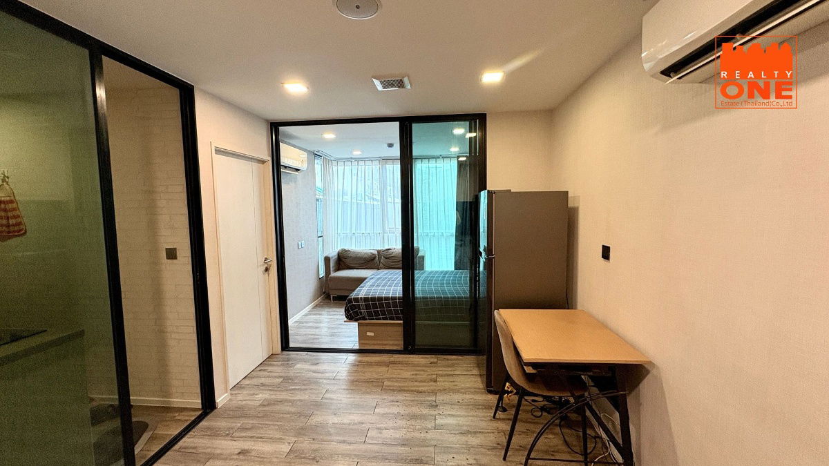 รูป ขายคอนโด 2 ห้องนอน บราวน์ คอนโด รัชดา-ห้วยขวาง Brown Condo Ratchada-Huai Khwang บรรยากาศเงียบสงบ เดินทางออกรัชดา และ MRT ห้วยขวางได้ง่ายๆ - รูปที่ 8/21