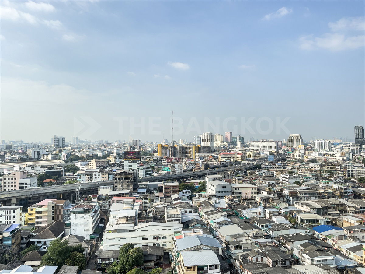 picture The Room Rama 4 🔥 Beautiful Unit in a Popular Project, Near MRT Hua Lamphong - 10/10