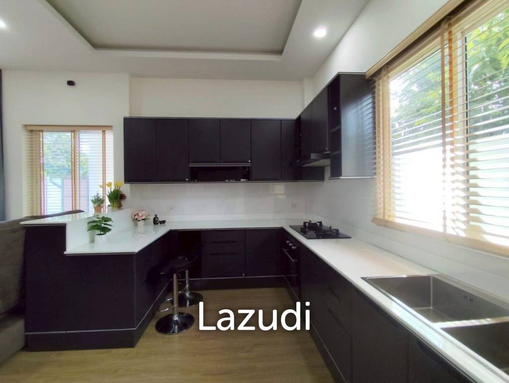 picture 3 Bedrooms 3 Bathrooms 300 SQ.M. Huay Yai House - 9/23