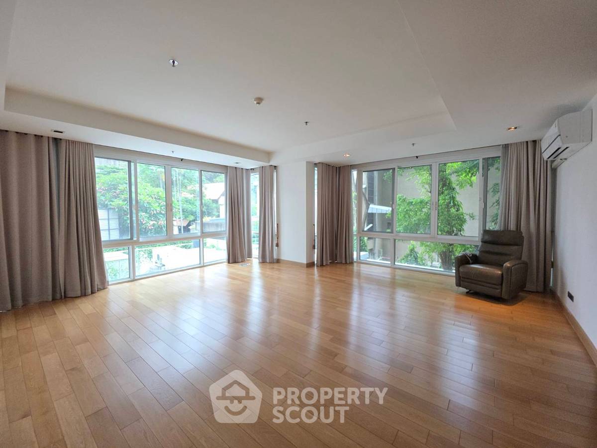 picture 4-BR Condo at Belgravia Residences Condominium near BTS Thong Lor (ID 2113570) - 16/18
