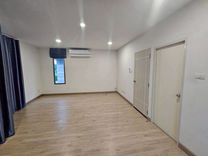 รูป ให้เช่าบ้านเดี่ยว ม.วัลเล่ย์ฮิลล์ เก้ากิโล-เขาน้ำซับ ศรีราชา - รูปที่ 9/11
