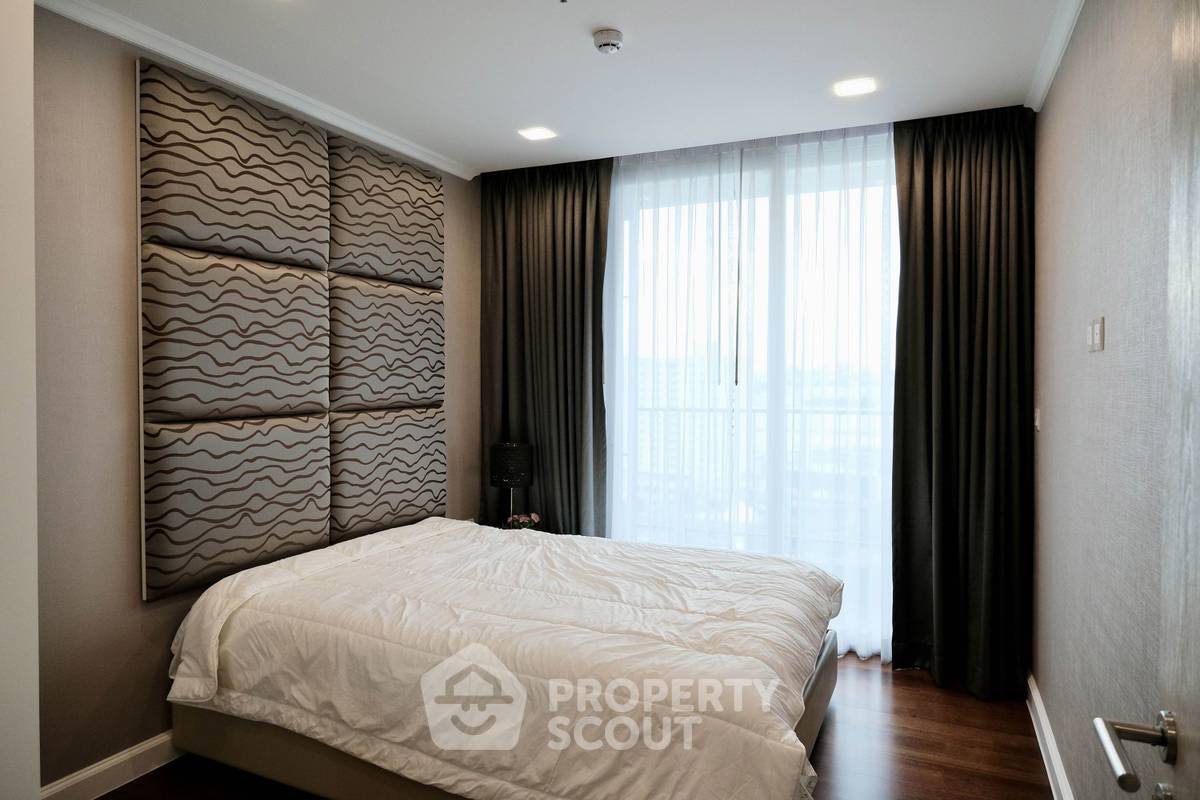 picture 2-BR Condo at The Metropolis Samrong Interchange near BTS Samrong (ID 968182) - 3/12