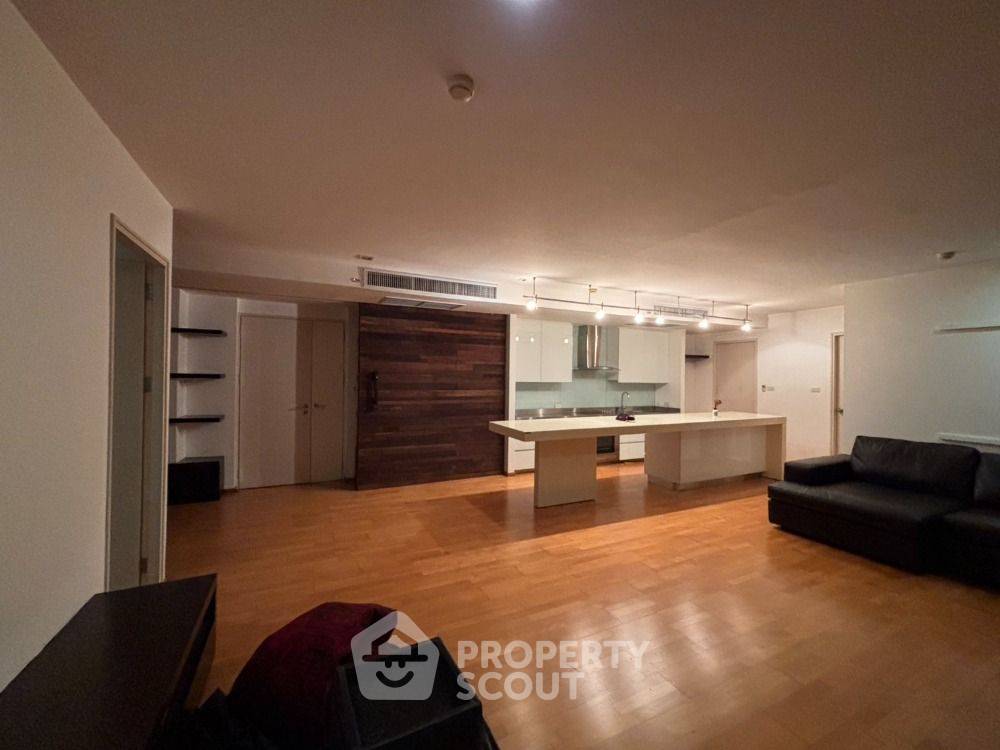 picture 2-BR Condo at Issara @ 42 Sukhumvit Condominium near BTS Ekkamai (ID 2225546) - 39/40