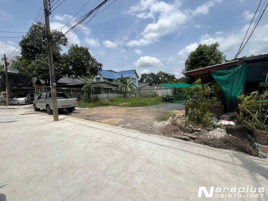 รูป 68070838 : ขายที่ดินเปล่าถมแล้ว สำหรับสร้างบ้าน ขนาด 74 ตารางวา ซอยเคหะร่มเกล้า 1 ถนนเคหะร่มเกล้า แขวงคลองสองต้นนุ่น เขตลาดกระบัง กรุงเทพมหานคร - รูปที่ 1/5