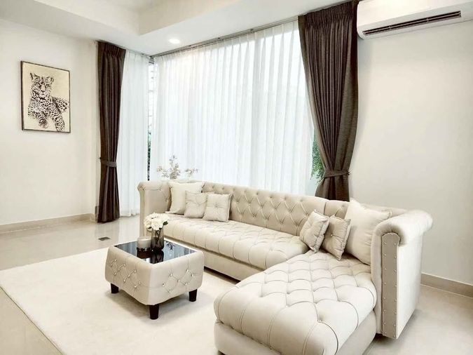 5-bed house for rent, 320 sqm, 80 sq wah, Huai Khwang