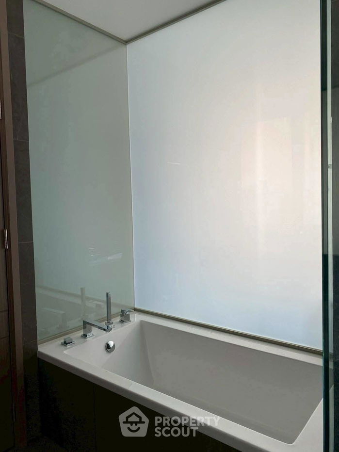 picture 2-BR Condo at The Esse At Singha Complex near MRT Phetchaburi (ID 2228362) - 7/16