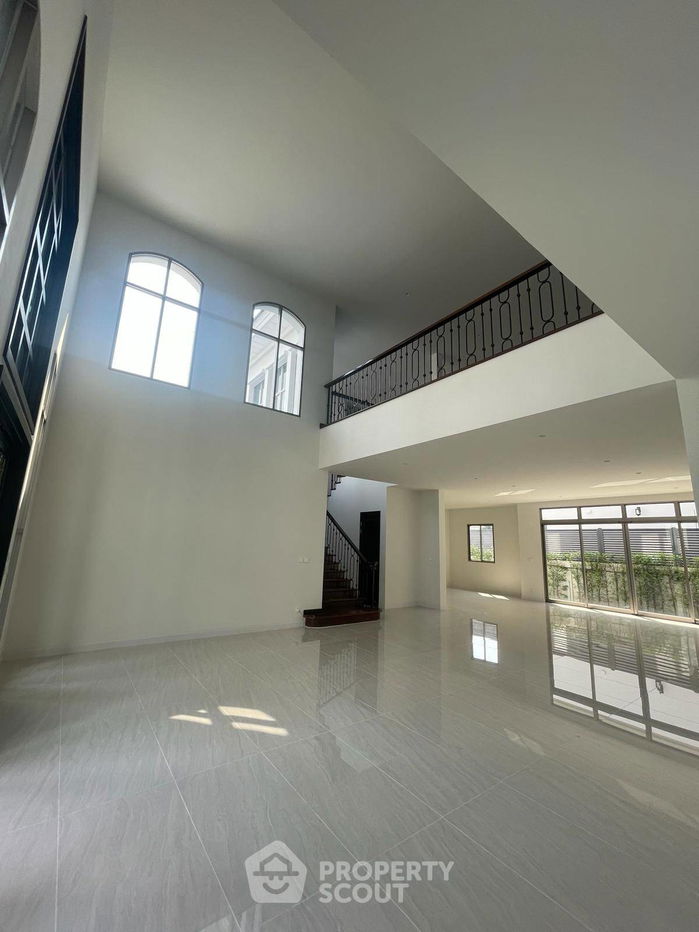 picture 5-BR House in Khlong Song Ton Nun (ID 1508922) - 11/35