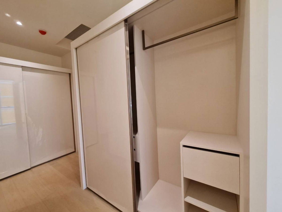 รูป ♦ Duplex type ♦ ชั้น 10+ 111.51 ตร.ม. | 2 ห้องนอน 2 ห้องน้ำ | คอนโดใกล้ BTS ทองหล่อ 190 ม., เมเจอร์ ซีนีเพล็กซ์ สุขุมวิท 550 ม. - รูปที่ 11/21