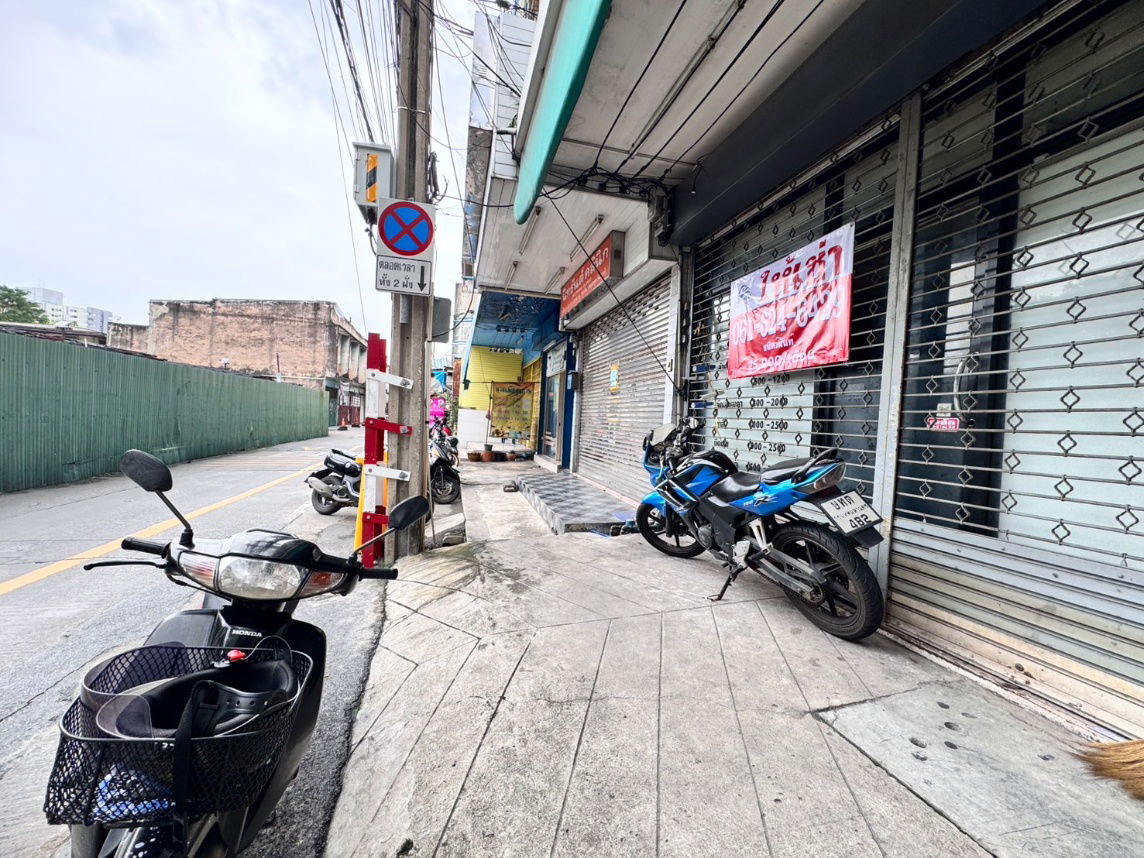 picture Urgently for rent, 4-storey commercial building, can be used for any business, Charansanitwong 57 (lots of usable space) (N.1015) - 13/13