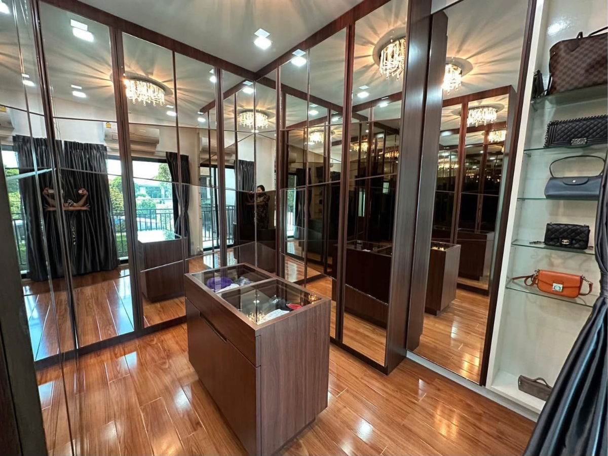 picture P0173 Single House for Rent in Setthasiri (Srinakarin - Rama 9) - 9/15