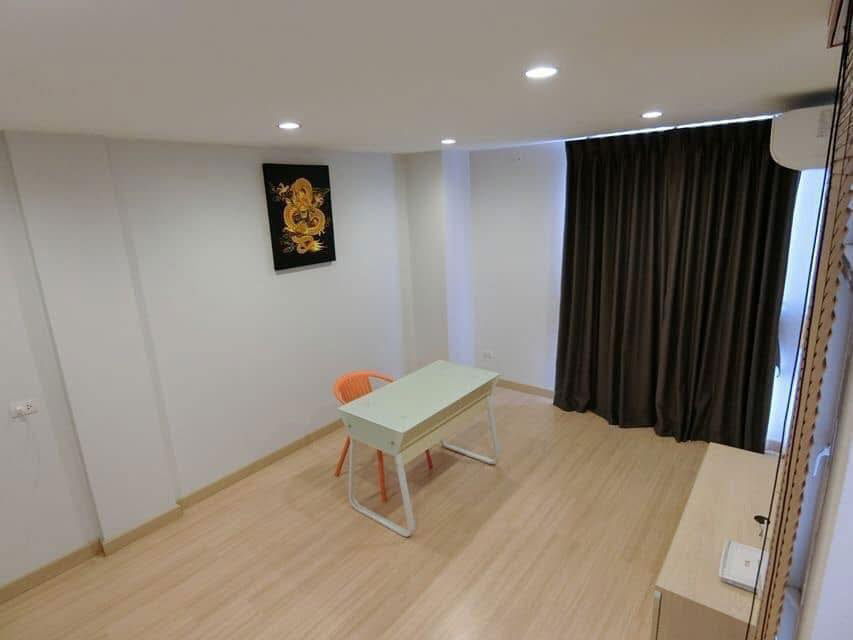 รูป ทาวน์เฮาส์ ฟ้าฮ่าม 25,000 บาท 3 ห้องนอน 4 ห้องน้ำ พร้อมอยู่ 3 สิงหา  - รูปที่ 6/17