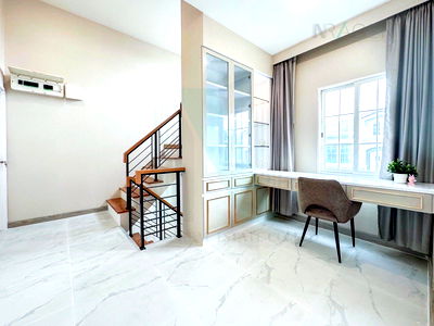 Houses for sale Bangkok : 🔺 For Sell Twin house GOLDEN NEO SATHORN 2-story 4 bedroom 4 bathroom
