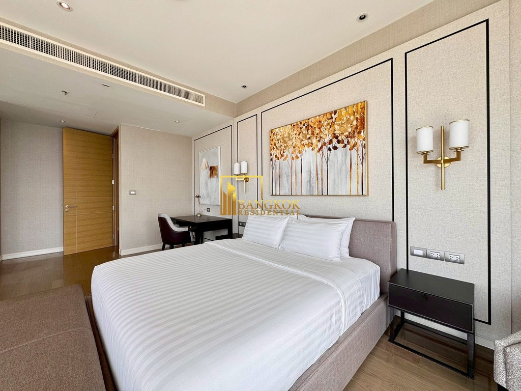 picture Luxurious 3 Bed Duplex Serviced Apartment in Ratchadamri - BR12994CD - 27/56