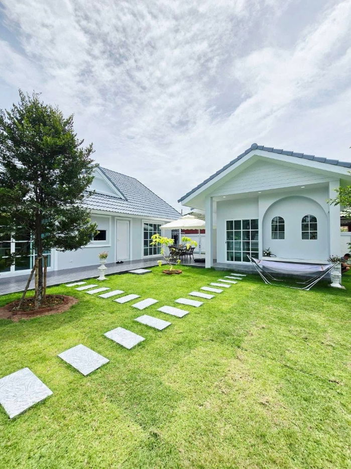 picture For sale Baan Suansuwatthana 12.9 million - 49/51