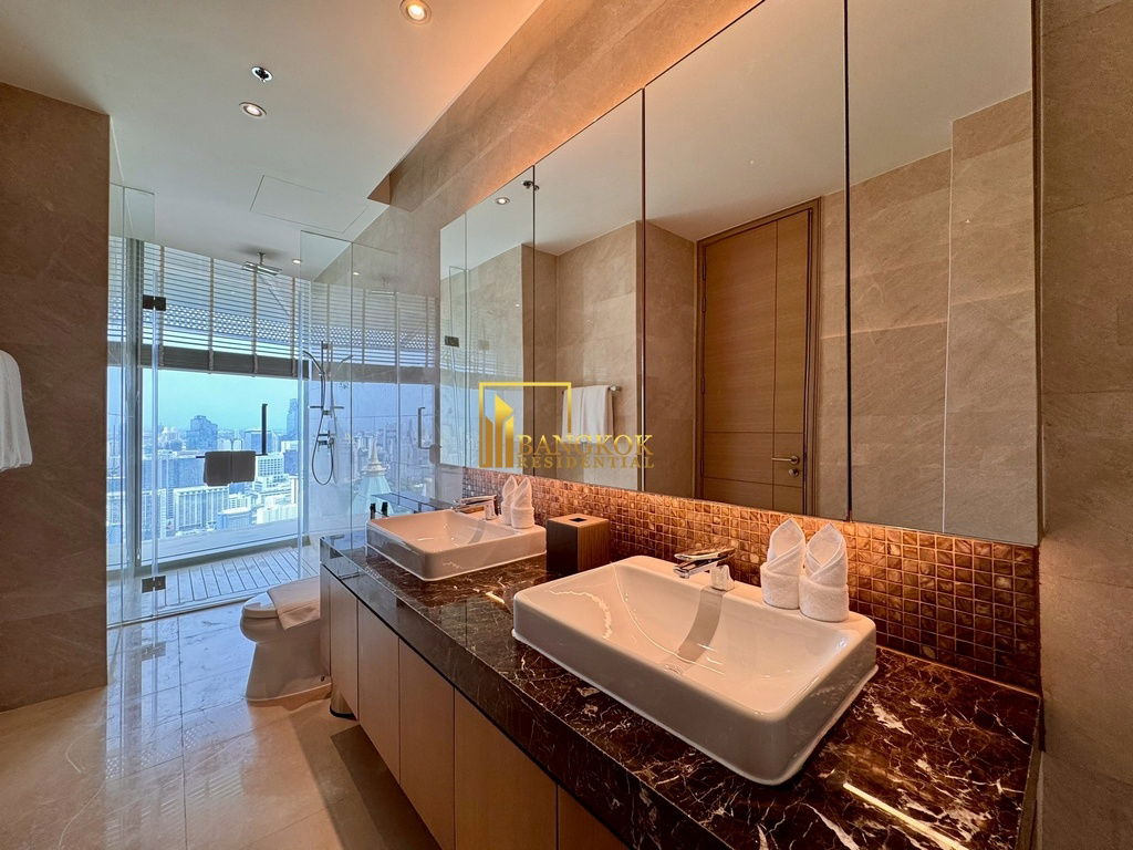 picture Luxurious 3 Bed Duplex Serviced Apartment in Ratchadamri - BR12994CD - 31/56