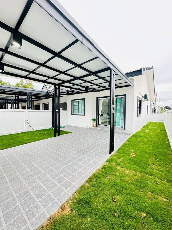 picture Newly built single-storey townhouse, corner unit - 2/19