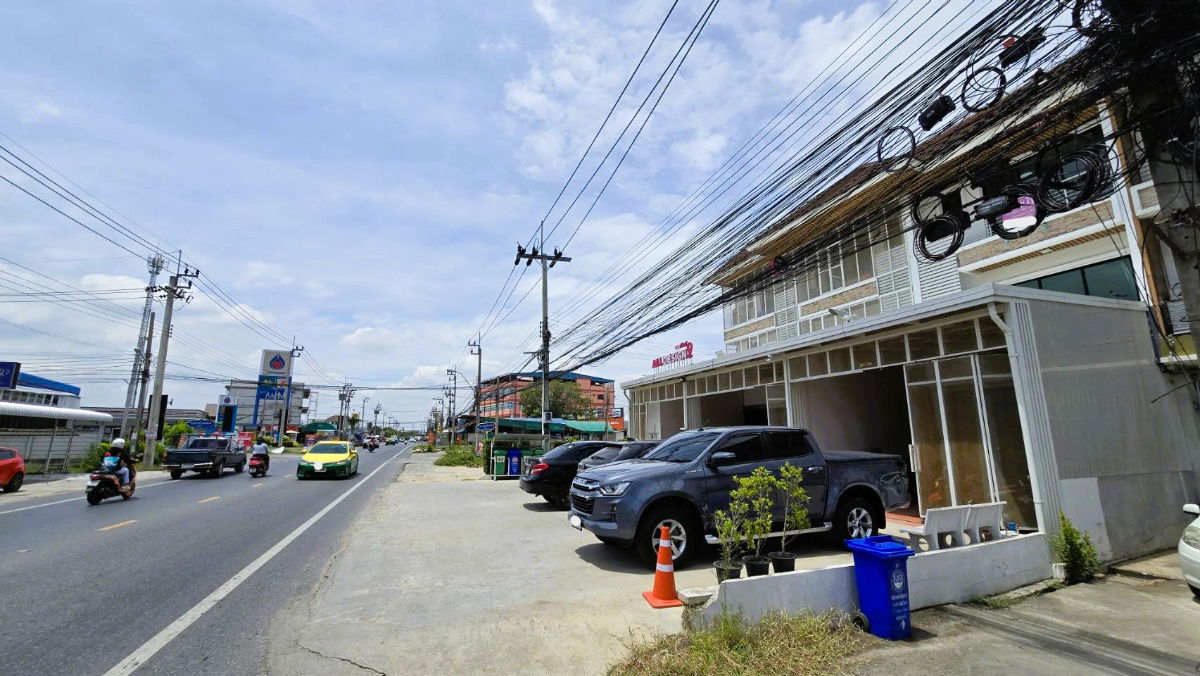picture For Sale: 3-Storey Commercial Building (Shophouse) on Main Road – 28 sq. wah (112 sqm)  - 3/24