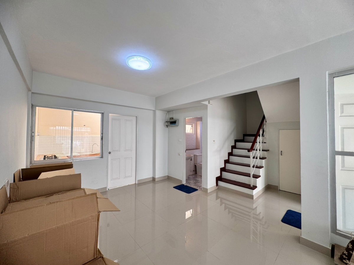 picture Townhouse for sale, Supalai Ville Village, Ram Intra 40, next to Ram Intra Expressway (N.449) - 7/10