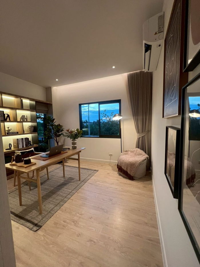 รูป บ้านตัวอย่าง ใกล้สนามบิน กระเป๋าใบเดียวพร้อมเข้าอยู่ พื้นที่ใช้สอยถึง 188 ตรม 4ห้องนอน - รูปที่ 11/13