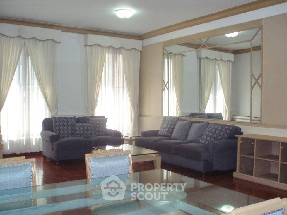 picture 3-BR Condo at Vanicha Park Langsuan near BTS Chit Lom (ID 509996) - 1/6