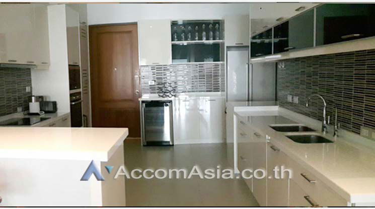 รูป 🔼🔽 AccomA 📩 Stylish high-floor condo with pool balcony near Phrom Phong (1516975) - รูปที่ 4/7