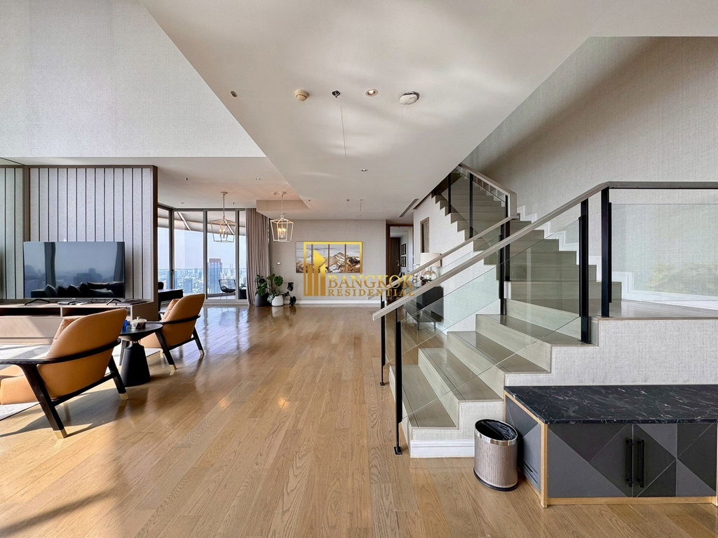 picture Luxurious 3 Bed Duplex Serviced Apartment in Ratchadamri - BR12994CD - 20/56