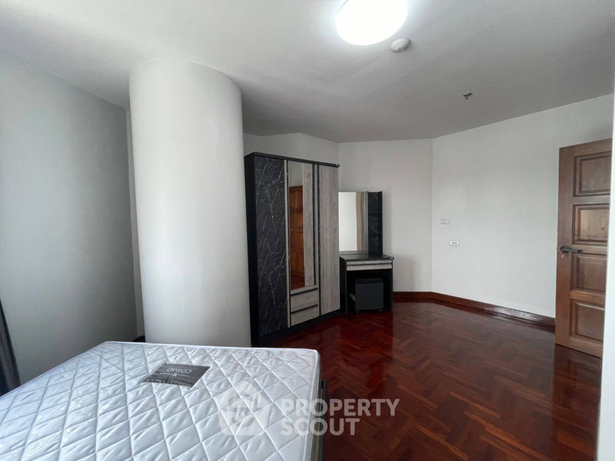 picture 2-BR Condo at Central City East Tower in Bang Na Nuea (ID 939368) - 11/14