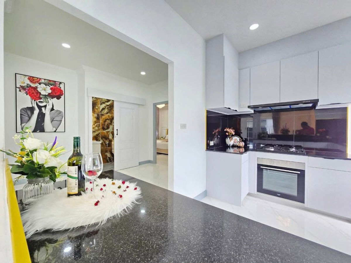 picture For sale Baan Suansuwatthana 12.9 million - 6/51