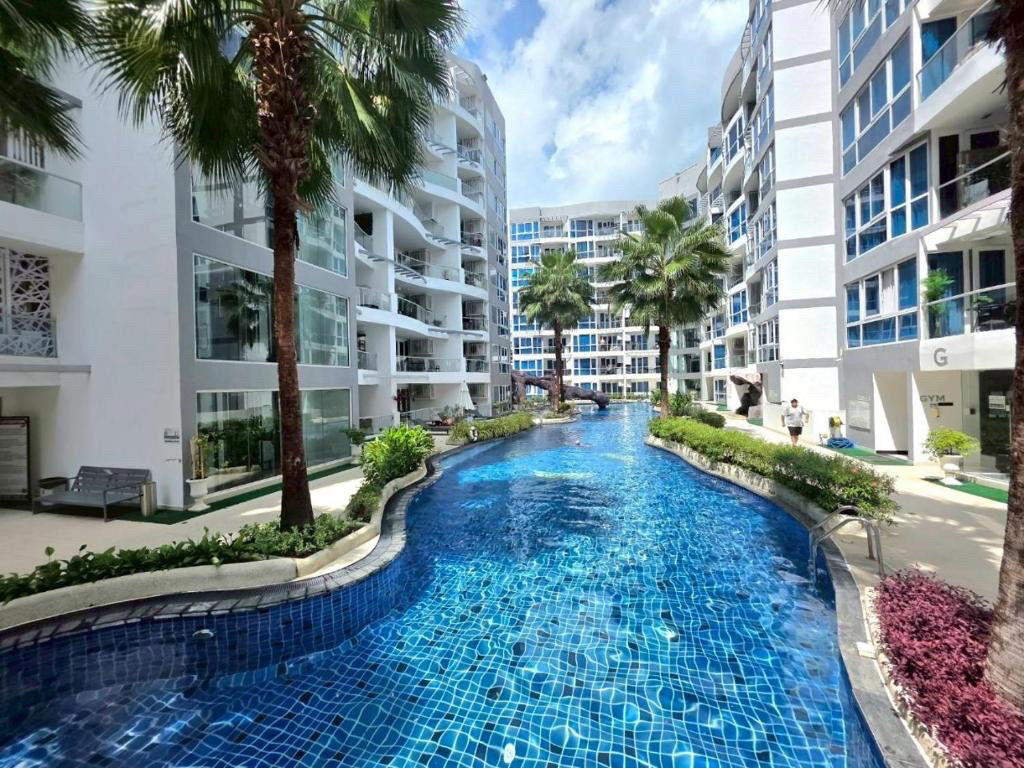 รูป Grand avenue 1 ห้องนอน วิวสระ สำหรับขาย - รูปที่ 2/12