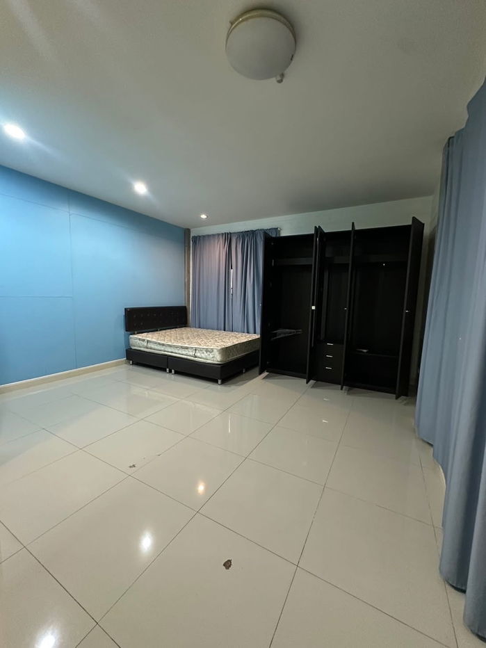 picture For rent, 2-storey single house in the city center, Ratchadaphisek Soi 7, rent 40,000 baht, 50 sq.w. 0958195559 @infinitycondo - 10/14