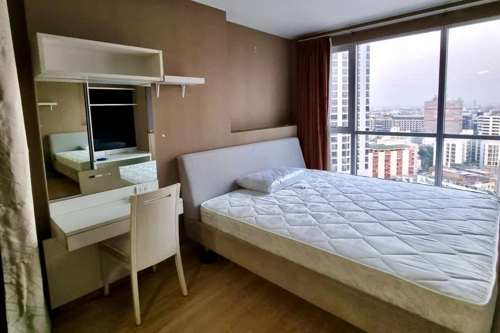 รูป !!! ขายด่วน !!!  : ไลฟ์ แอท ลาดพร้าว 18  : 1 ห้องนอน ขนาด 35 ตร.ม. ราคา 3,500,000 บาท สนใจติดต่อ หมิว 064-2698033 - รูปที่ 9/12