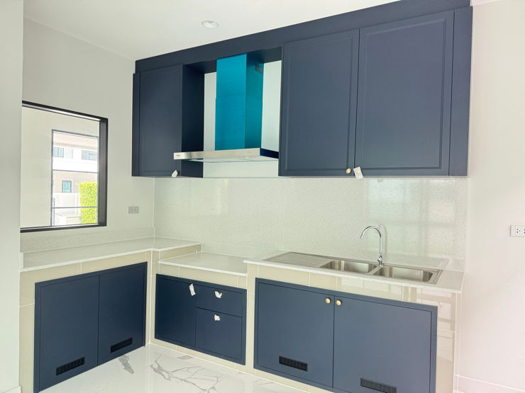 picture House for sale at Setthasiri Serithai - Ready-to-move-in project by Sansiri - 8/15