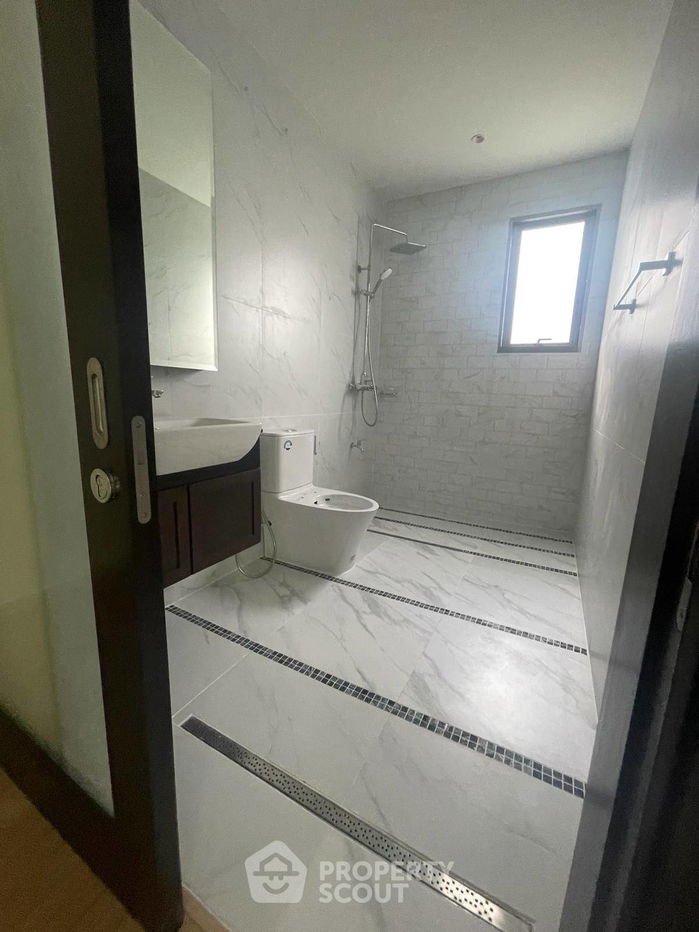 picture 5-BR House in Khlong Song Ton Nun (ID 1508922) - 17/35