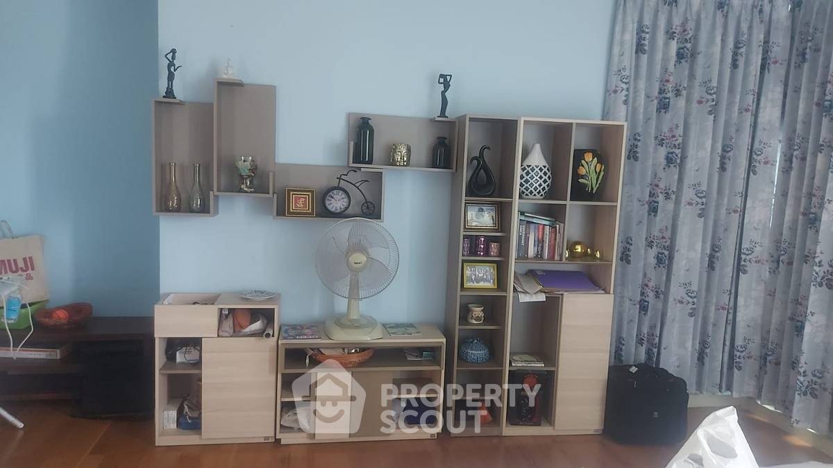 picture 3-BR Condo at Watermark Chaophraya near BTS Krung Thon Buri (ID 2035835) - 5/17