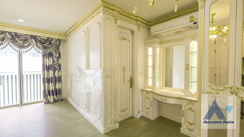 picture 🔼🔽 AccomA 📩  European Classic-Style Luxury Home (AA35121) - 12/20