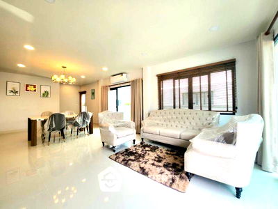 บ้านเดี่ยวให้เช่า : บ้าน 4-ห้องนอน ที่ เซนโทร บางนา ใน บางแก้ว (ID 2227171)