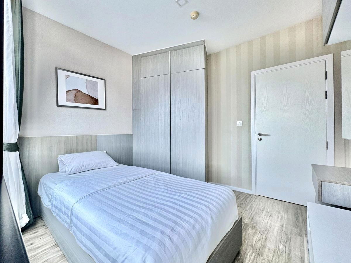 รูป For Rent | ไนท์บริดจ์ ดิ โอเชี่ยน ศรีราชา  📞 Call: 064-242-6068  🌊 เฟอร์ครบ | ห้องใหญ่มาก - รูปที่ 8/14