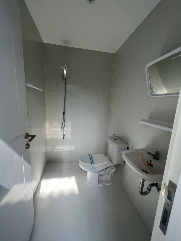 picture Single house near the airport, ready to move in, 280 sq m, 3 parking spaces - 12/21