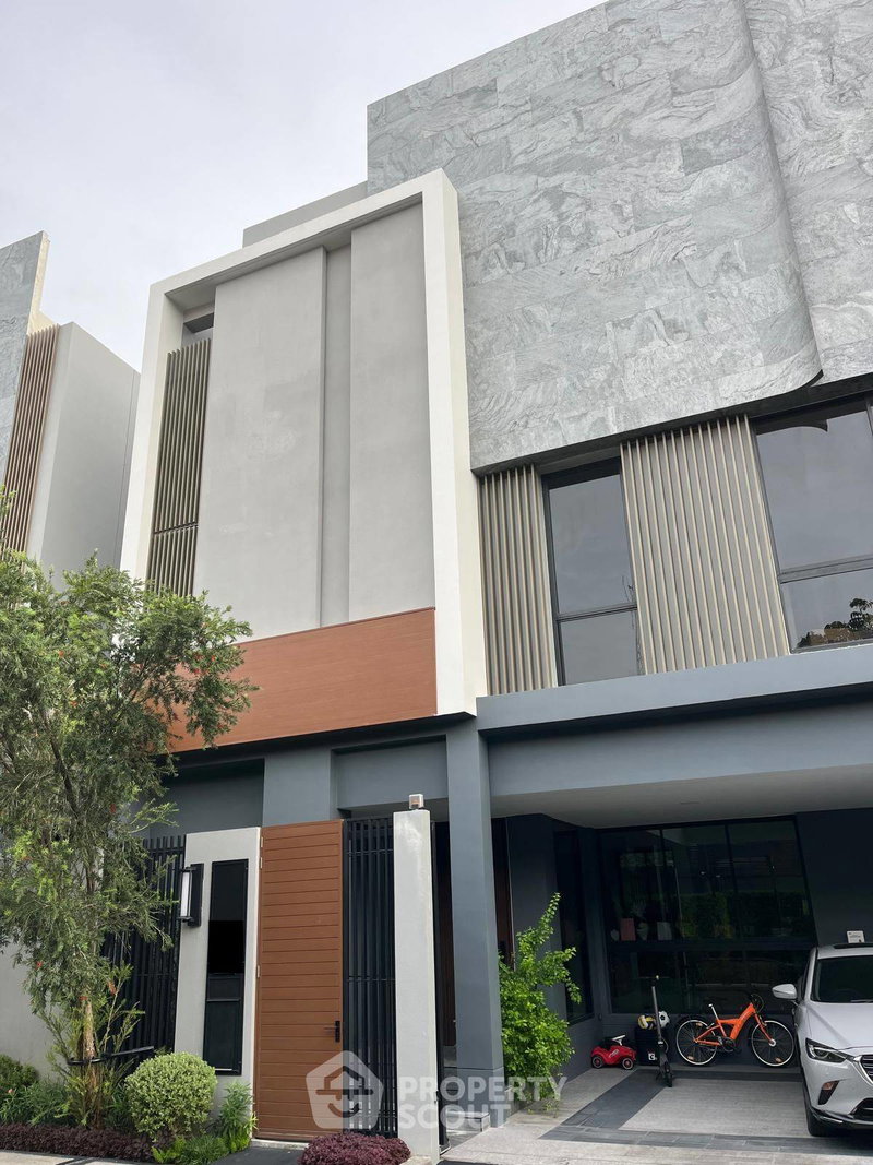 ขายบ้านเดี่ยว : บ้านเดี่ยว 3 ห้องนอน 430 ตร.ม. ขาย โครงการ BuGaan Krungthep Kreetha เขตหัวหมาก (ID 1836629)