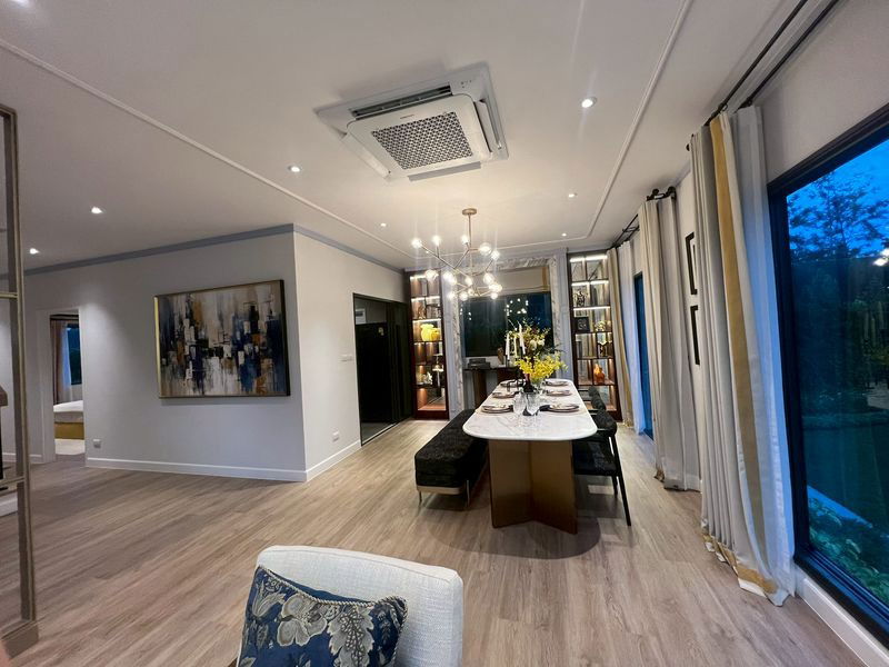 รูป บ้านเดี่ยวใกล้สนามบิน กระเป๋าใบเดียวพร้อมเข้าอยู่ พื้นที่ใช้สอยถึง 230 ตรม พร้อม 3 ที่จอดรถ - รูปที่ 4/16