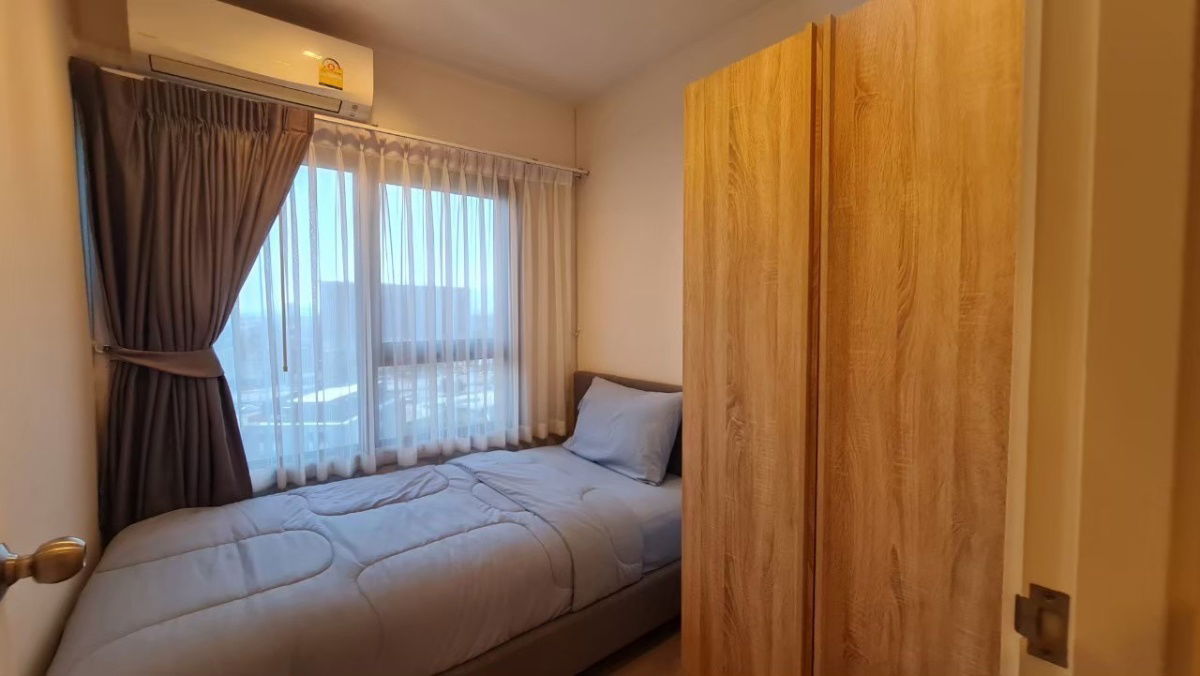 picture 🌟 For Rent – Escent Condo, High Floor with Stunning View 🌟 - 10/14