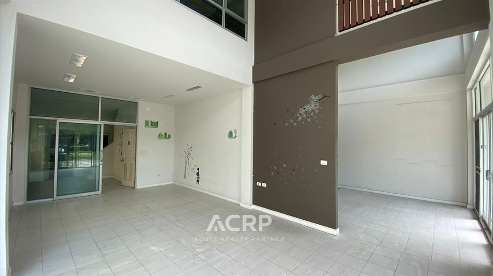 picture Shophouse for sale, 2 booths, Town Plus Pracha Uthit, quality from Sansiri, good location - 10/20
