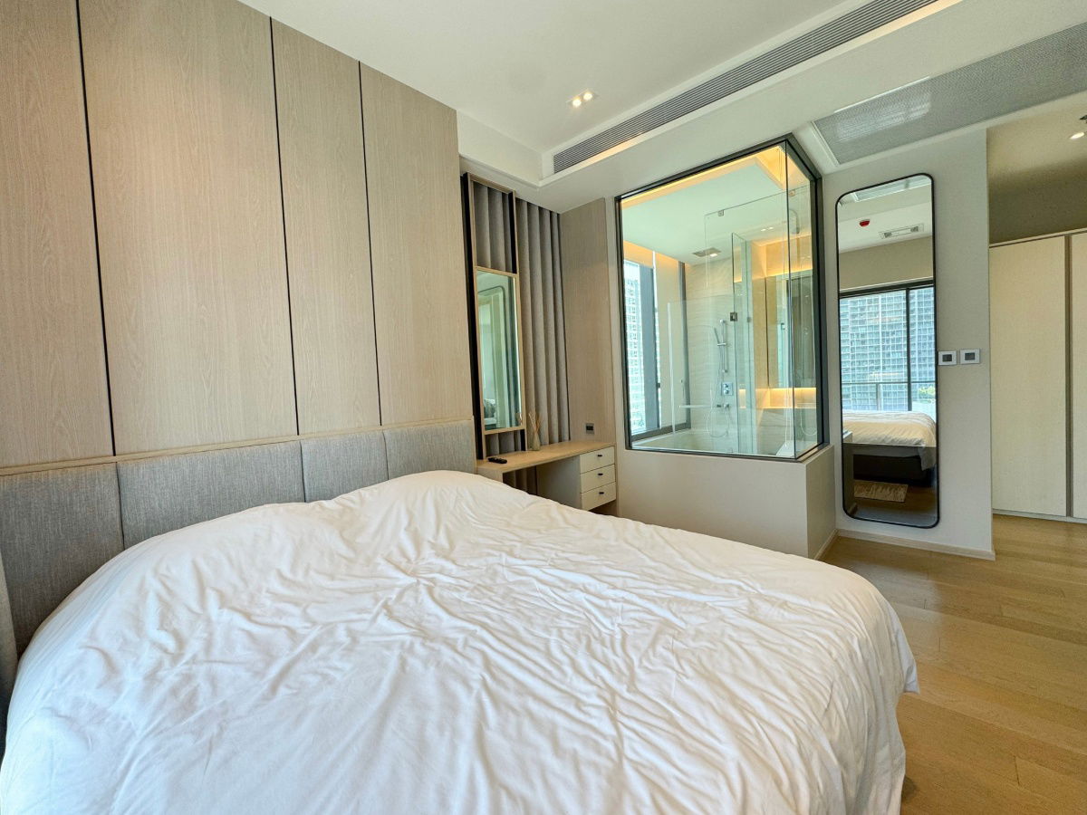 picture ♦ Prime Location ♦ 10++ Floor 90.76 sq.m. 2 Beds | Condo near BTS Thonglor 190 m., Major Cineplex Sukhumvit 550 m., Big C Ekkamai 1.6 km. - 9/20
