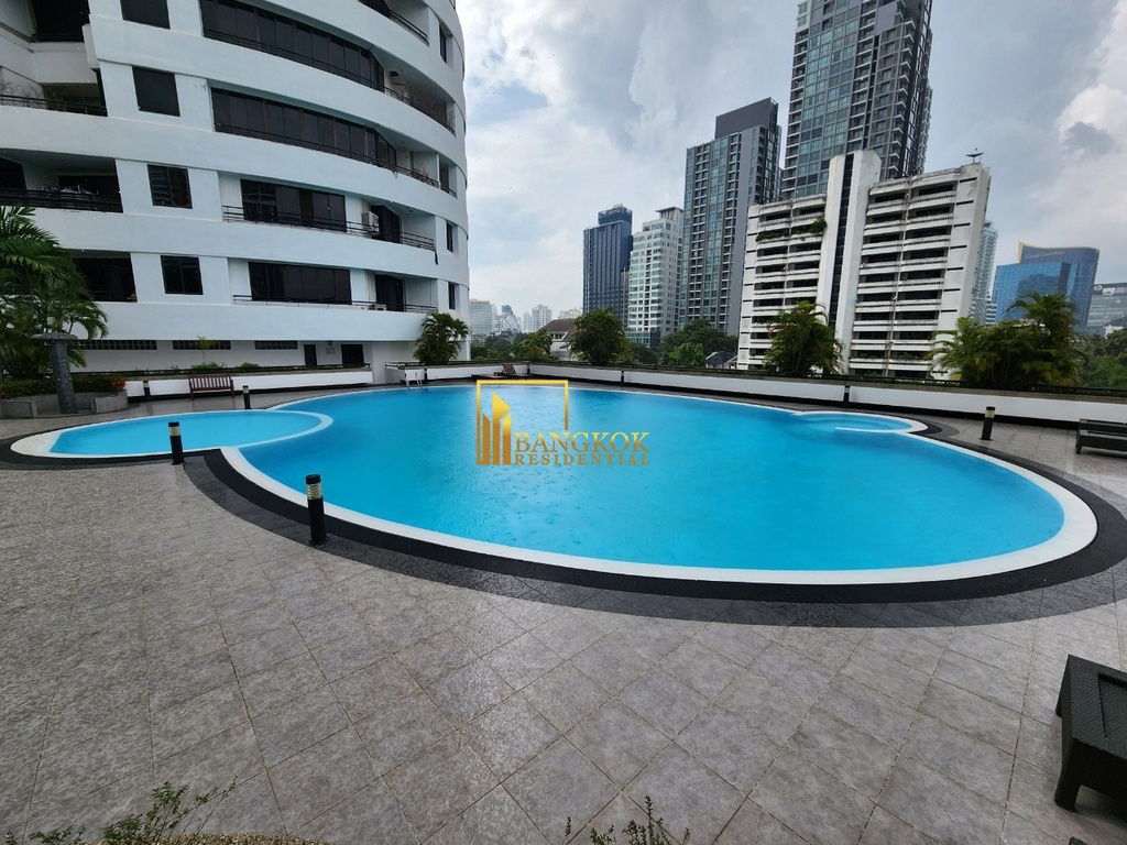 picture Moon Tower | Renovated 3 Bedroom Condo For Sale in Ekkamai - BR2036CD - 16/27