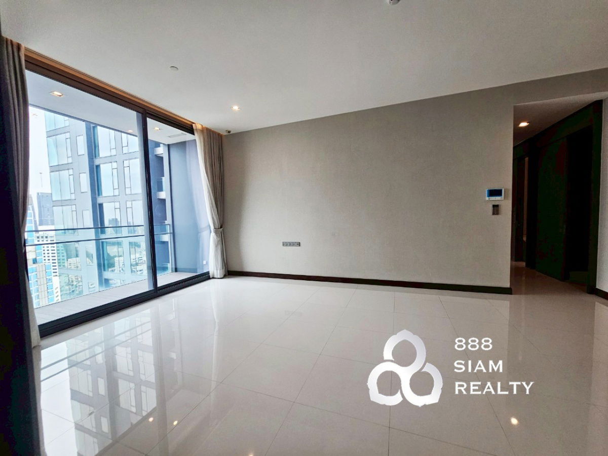 picture Sale Condo Q1 Sukhumvit BTS Na Na Type 3 bed, 3 bath - 3/12