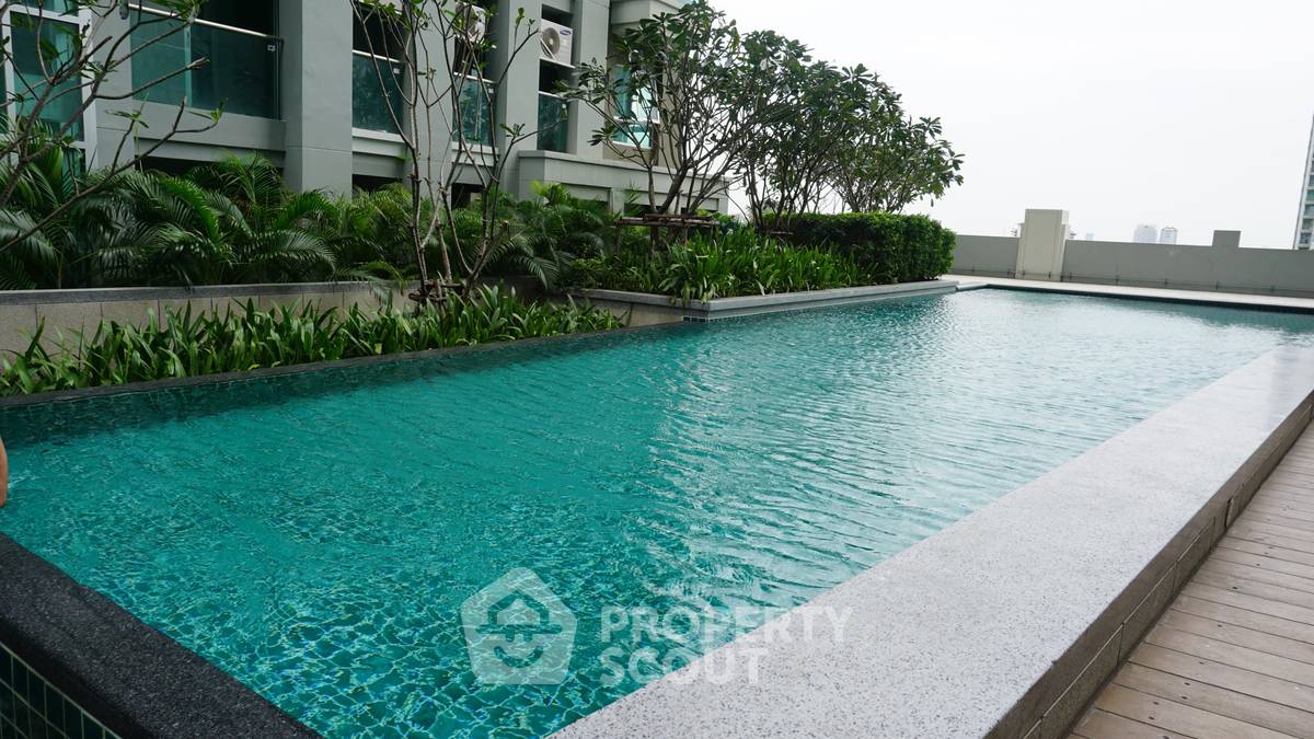 picture 3-BR Condo at Belle Grand Rama 9 near MRT Phra Ram 9 (ID 882325) - 4/13