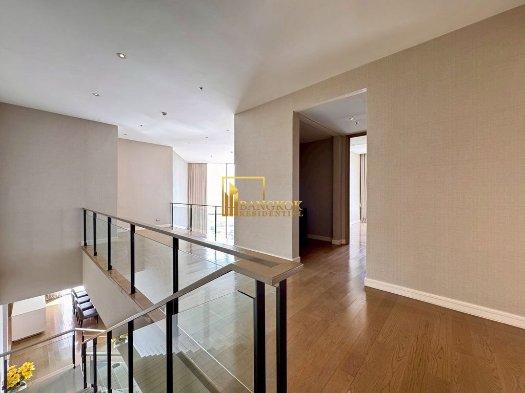 picture Luxurious 3 Bed Duplex Serviced Apartment in Ratchadamri - BR12994CD - 24/56
